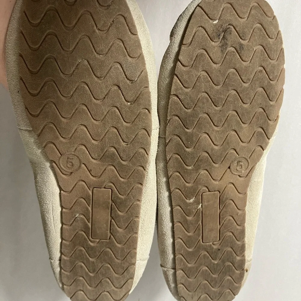 Stars Above Moccasins Suede Leather Kids‎ Sz 5 Tan Casual School Comfort